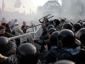 Противостояние на Болотной площади, 6.05.12. Фото: frondetv.ru