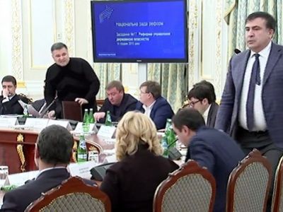 Аваков и Саакашвили на заседании Народной рады реформ, 15.12.15. Источник - focus.ua