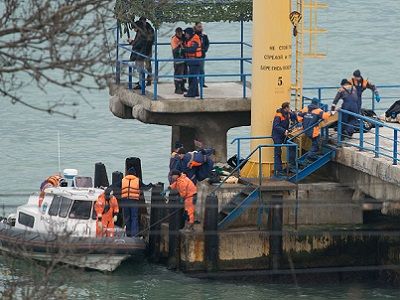 Поисковая операция в районе крушения "Ту-154". Фото epa/vostock-photo, источник - interfax.ru