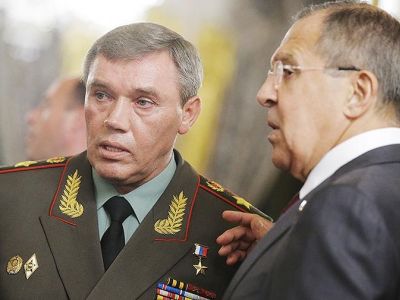 Начальник генштаба ВС РФ Валерий Герасимов и Сергей Лавров. Фото: yakovenkoigor.blogspot.com